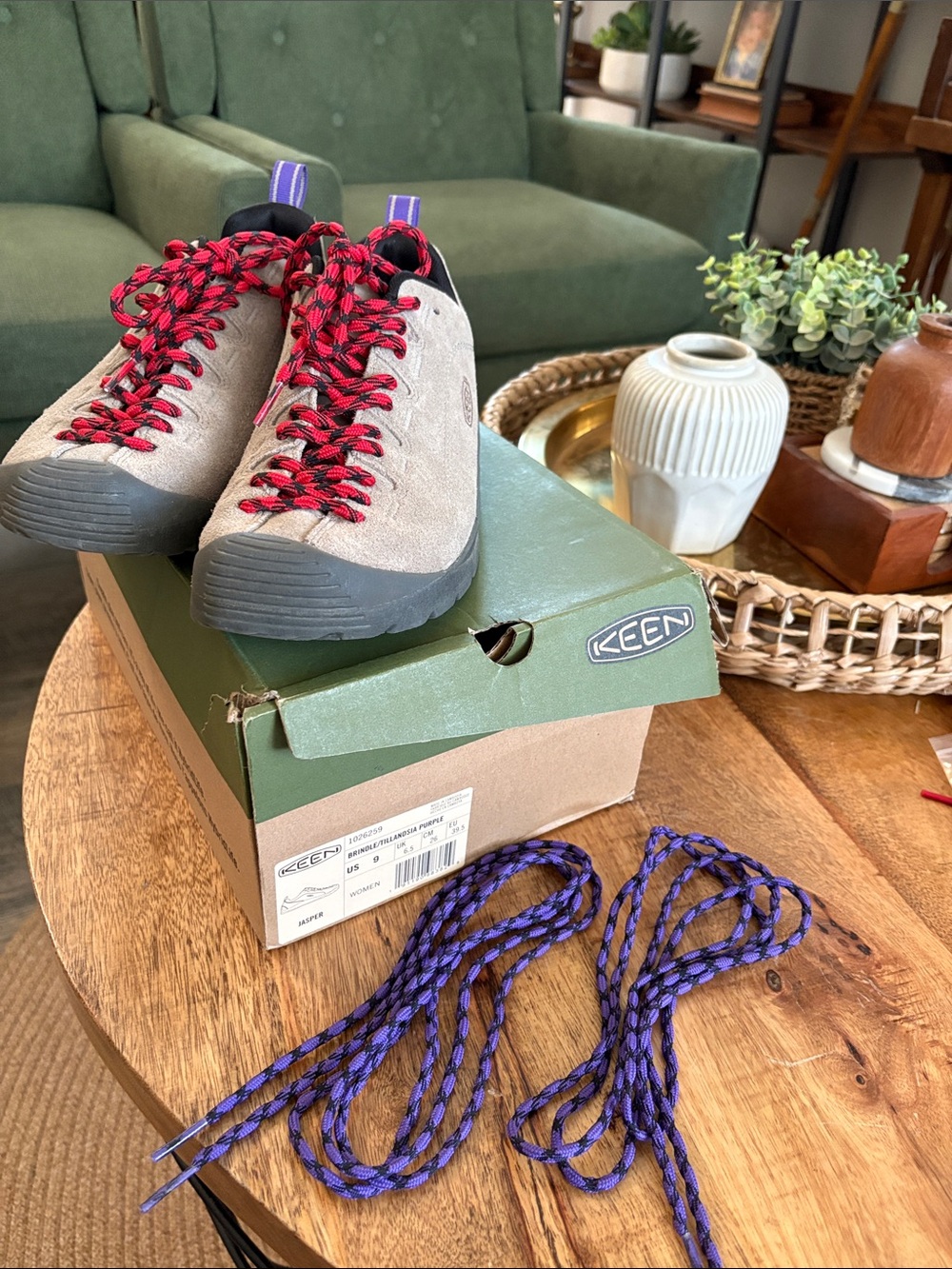 Keen Tan Sneakers with Purple Laces - Picture 4 of 5